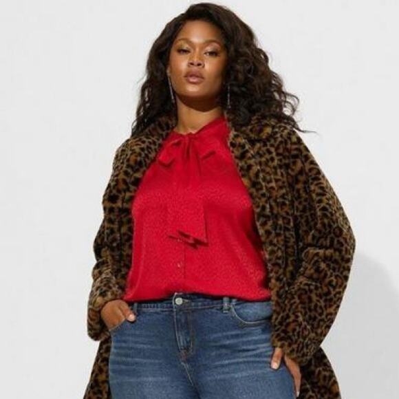 Torrid Red Cheetah Silk-Like Material Blouse career wear dark romantic plus size - Picture 2 of 15